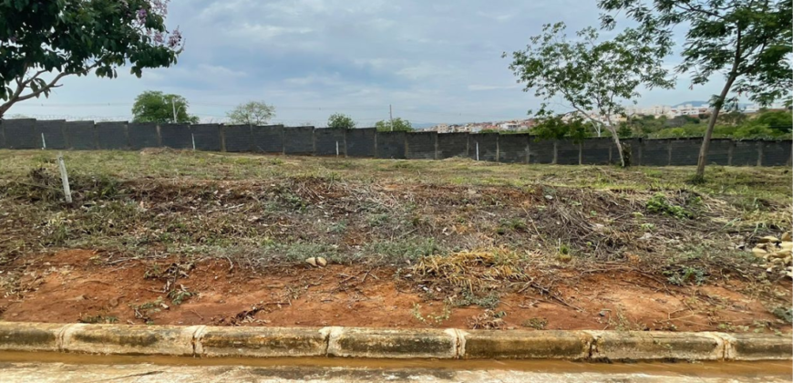 Lote a venda no Condomínio Pampulha Tennis