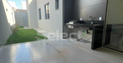 Casa no condomínio Vila Segura