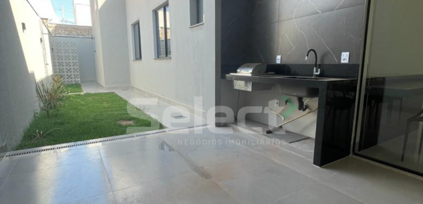 Casa no condomínio Vila Segura