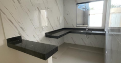 Casa a venda no bairro Carmelo