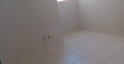 Apartamento à venda na Av. Osmane Barbosa