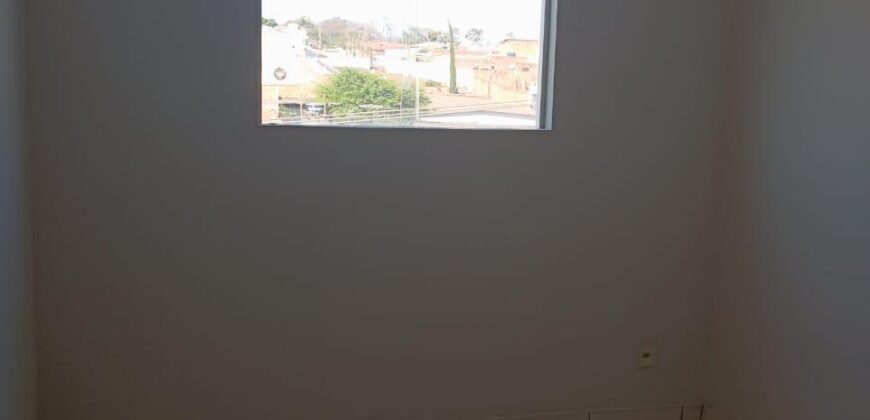 Apartamento à venda na Av. Osmane Barbosa