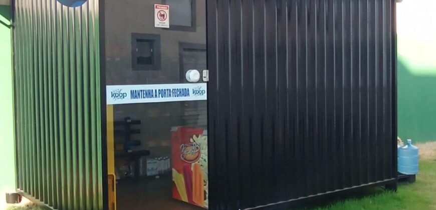 Apartamento à venda na Av. Osmane Barbosa