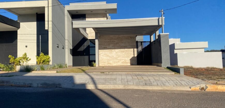 CASA DE ALTO PADRÃO À VENDA – Condomínio Vila Segura