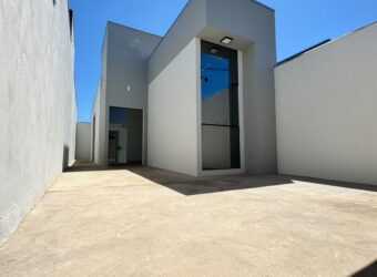 CASA À VENDA – Bairro Terra Jardim