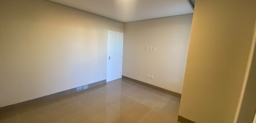 CASA DE ALTO PADRÃO À VENDA – Condomínio Vila Segura