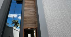 CASA À VENDA – Bairro Reserva Real