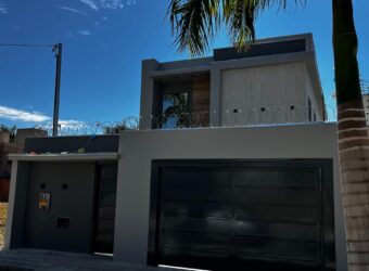 CASA À VENDA – Bairro Reserva Real