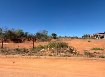 LOTES À VENDA – Bairro Carmelo