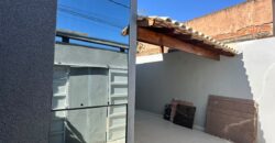 CASA À VENDA – Bairro Novo Delfino
