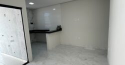 CASA À VENDA – Bairro Novo Delfino