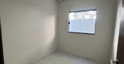 CASA À VENDA – Bairro Novo Delfino