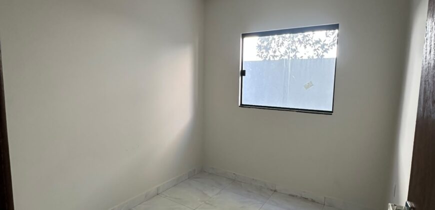 CASA À VENDA – Bairro Novo Delfino