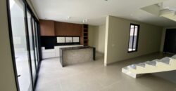 CASA NEO CLÁSSICA À VENDA – Bairro Ibituruna