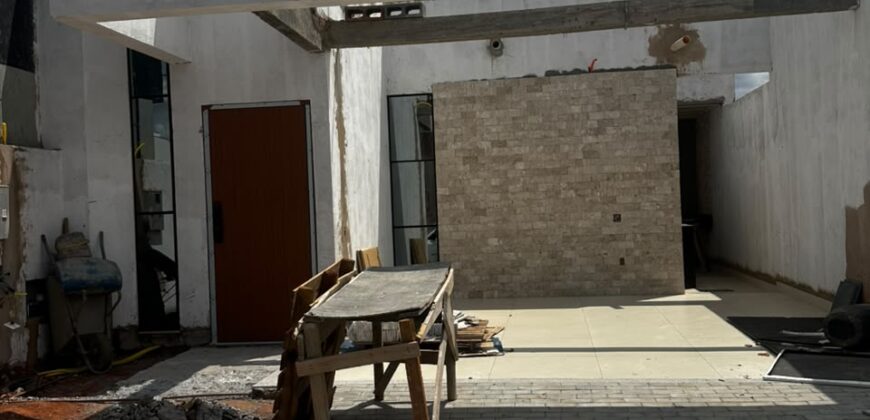 CASA À VENDA – Condomínio Vila Segura