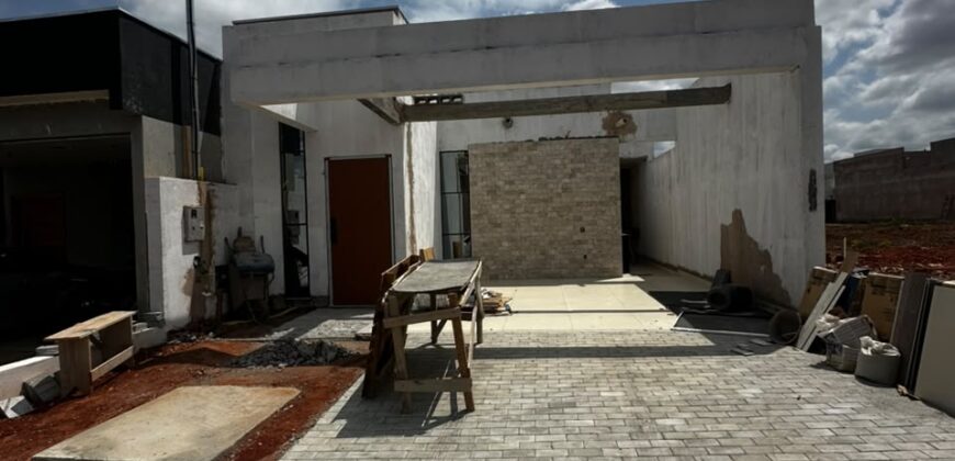 CASA À VENDA – Condomínio Vila Segura