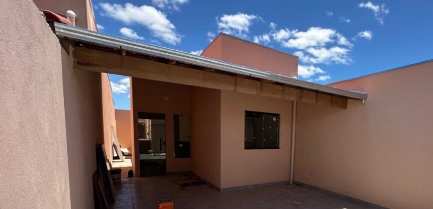 CASA À VENDA – Bairro Santa Rafaela