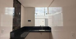 CASA À VENDA – Bairro Jardim Olímpico