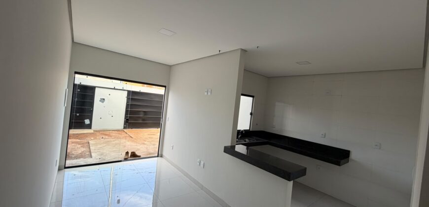 CASA À VENDA – Bairro Independência
